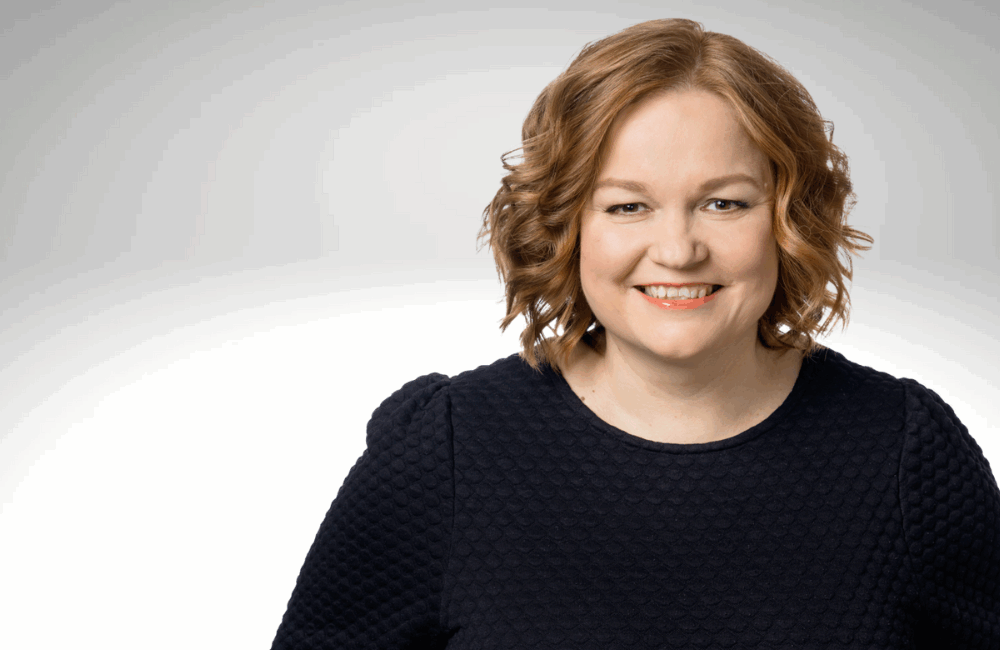 Kuvassa blogitekstin kirjoittaja Krista Kiuru.