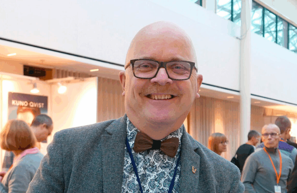 Kuvassa Näkösiantuntijoiden hallituksen puheenjohtaja Pekka Palmu.